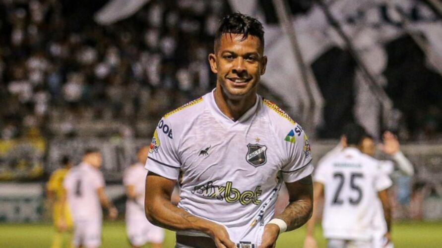 Wallyson, Wellington Reis e Romário devem ser desfalques no próximo jogo do ABC