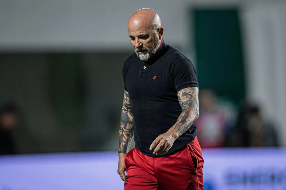 Com demissão de Sampaoli, Flamengo chega a R$ 46 milhões gastos com multas desde 2020