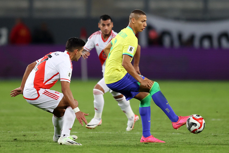 Em má fase, atacante da Seleção Brasileira pede ajuda psicológica e revela problemas