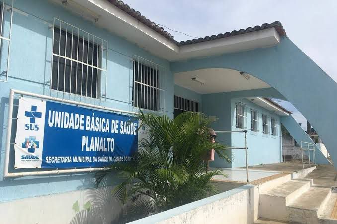 Bandidos fazem arrastão em fila da UBS de Planalto; Polícia é acionada mas não aparece