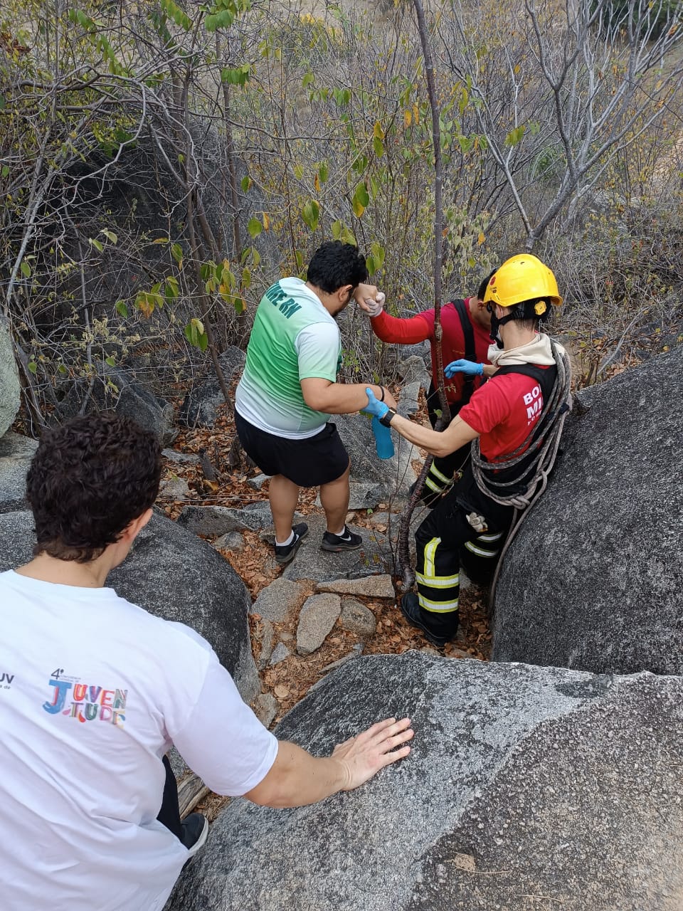 Homem sofre convulsão durante trilha e é salvo por bombeiros no interior do RN