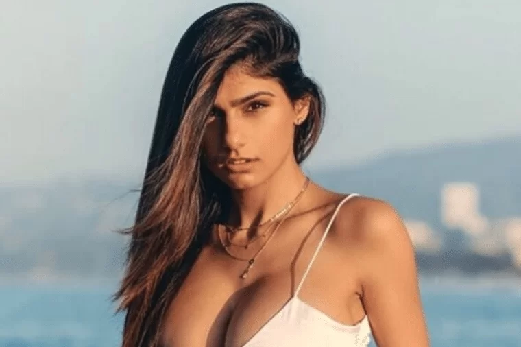 Atriz pornô Mia Khalifa é demitida após comemorar ataque a Israel