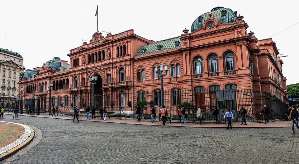 Argentina tem ameaça de bomba na Casa Rosada pouco antes de encerrar as eleições 