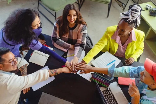 Jornada de trabalho de 4 dias aumenta lucro das empresas