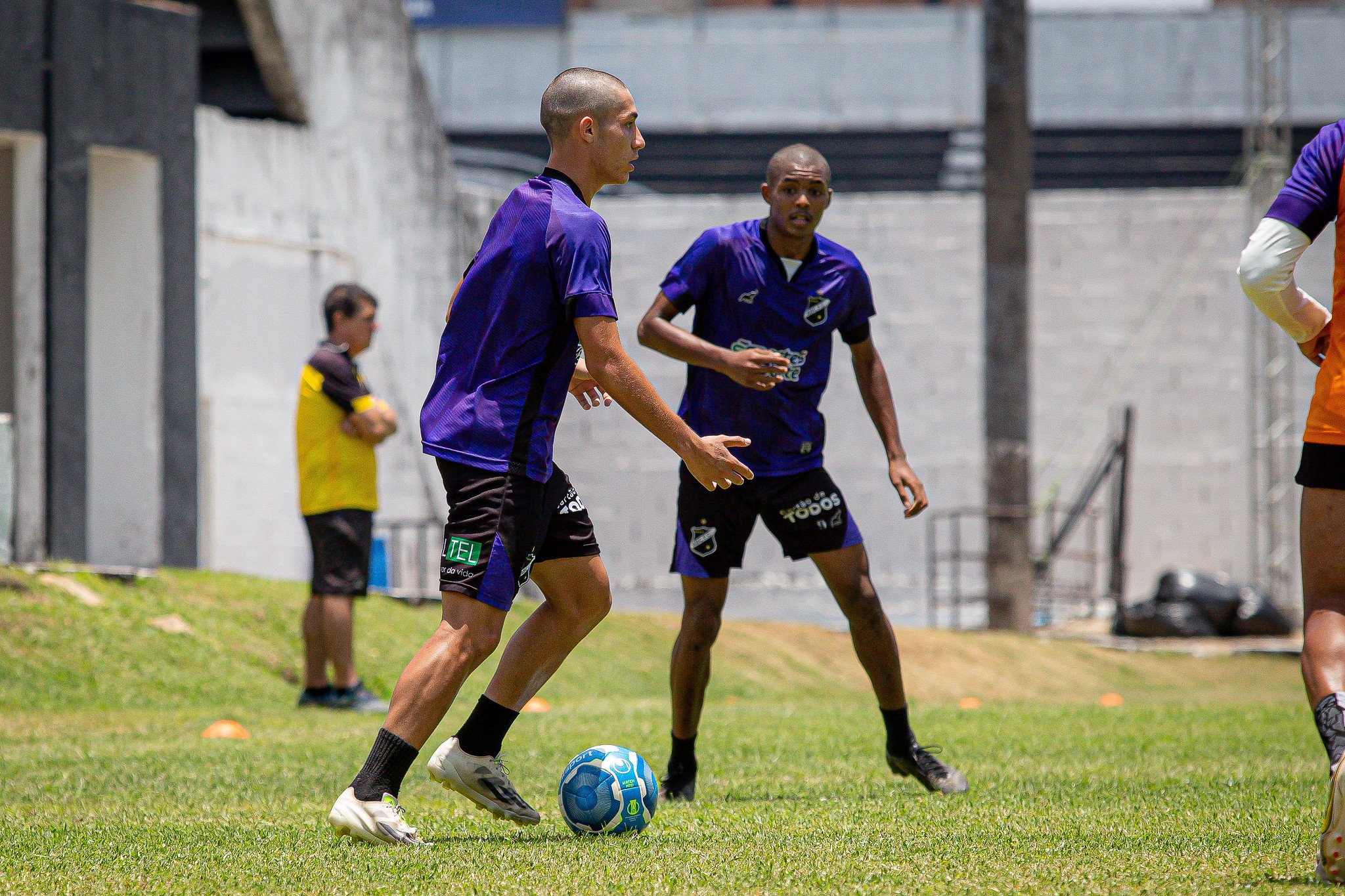 Curtinhas: corrigir pontaria, candidato em ação, novos na Série B, Nogueirão abandonado e mais