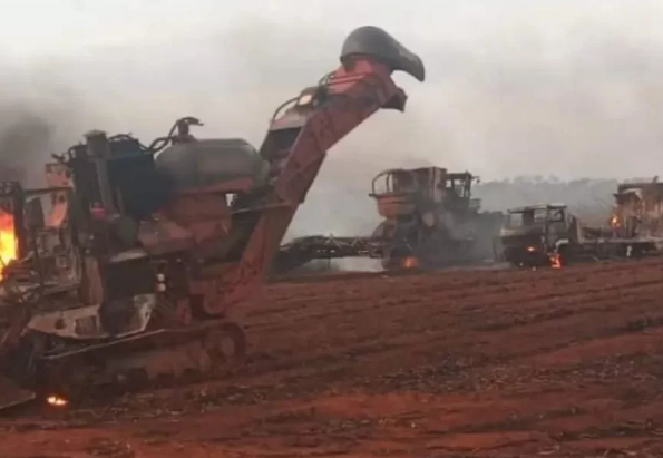 Incêndio em canavial mata 5 pessoas e deixa 2 feridos 