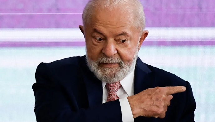 Em nove meses, Lula pediu mais urgência em projetos que antecessores em primeiro ano de mandato