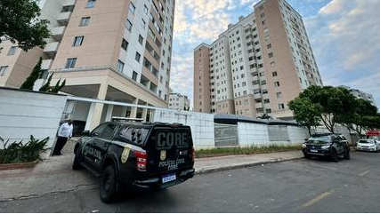 Delegada é suspeita de atirar no próprio apartamento e negociação para se render já dura 24 horas 