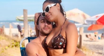 Lexa curte dia de praia com o novo namorado, Ricardo Vianna