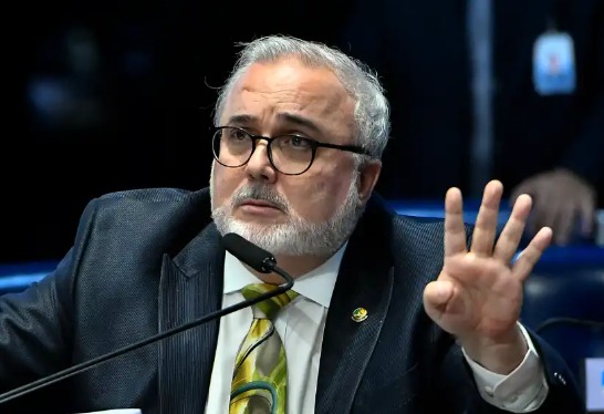 Botafoguense, presidente da Petrobras levanta suspeita sobre virada do Palmeiras: "Bet partida"