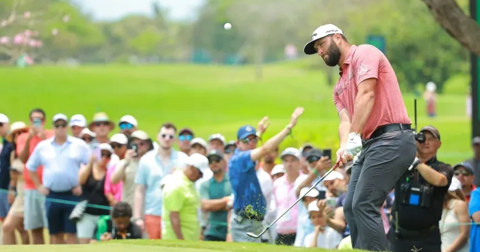 Jogador de golfe se torna atleta mais bem pago do mundo; veja ranking