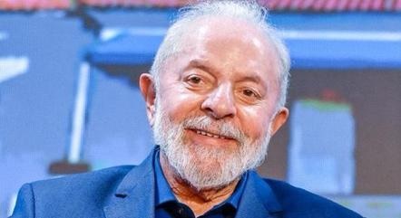 Lula diz que bolsa para estudantes do ensino médio será de R$ 200 por mês