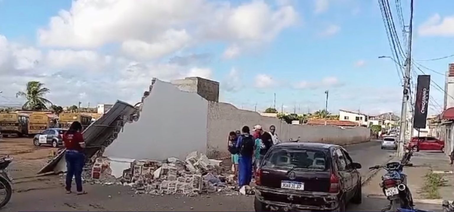 Ex-vereador morre após caminhão derrubar muro em cima dele no RN