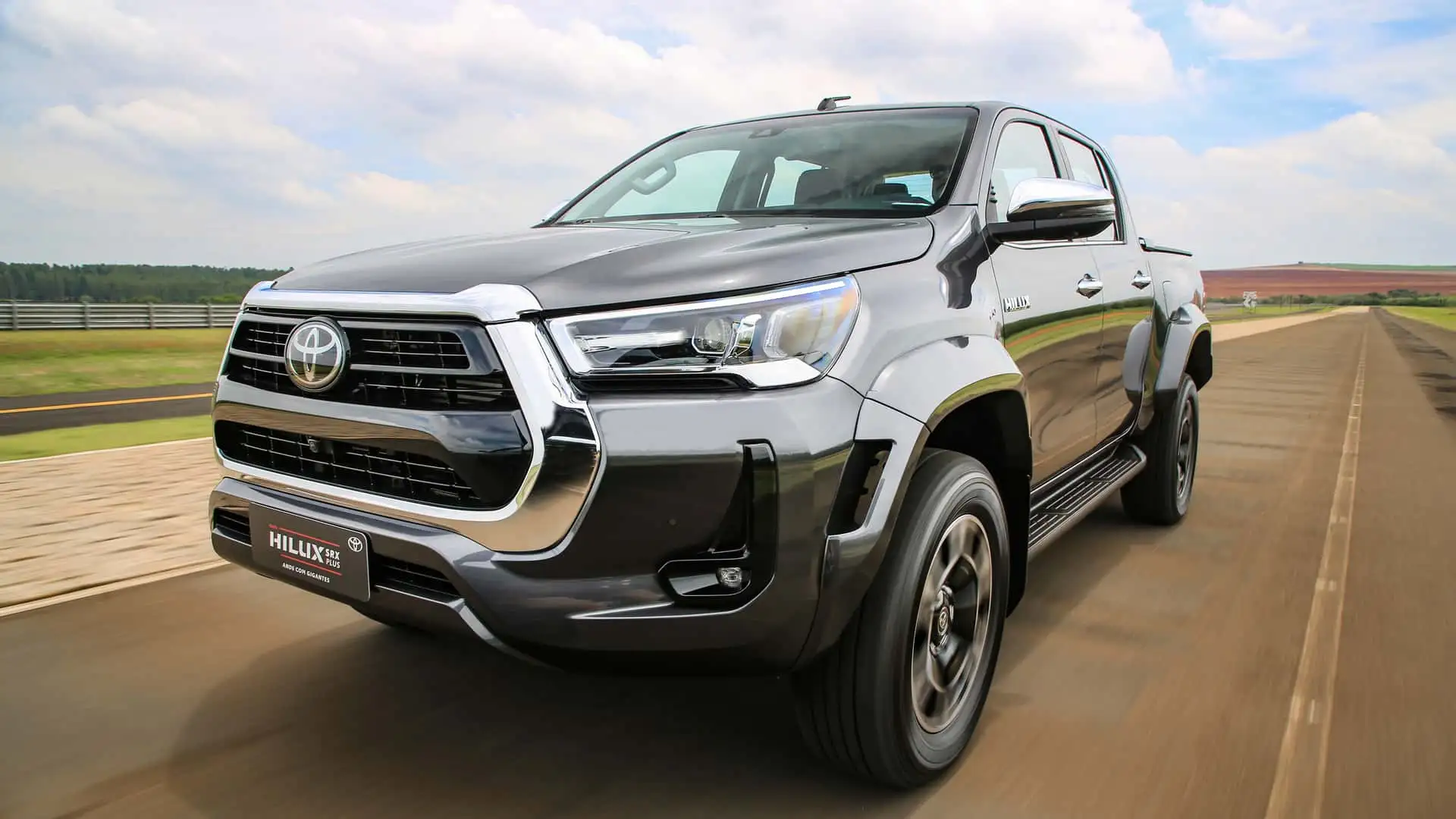 Toyota suspende venda da Hilux e SW4 por fraude em motores a diesel