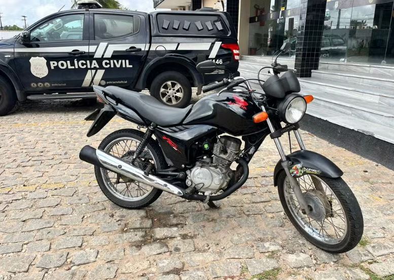 Motoentregador por aplicativo foge com pacote com R$ 3 mil após cancelar corrida em Natal, denuncia cliente