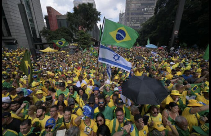 Ministro de Israel posta foto de ato de Bolsonaro e provoca Lula