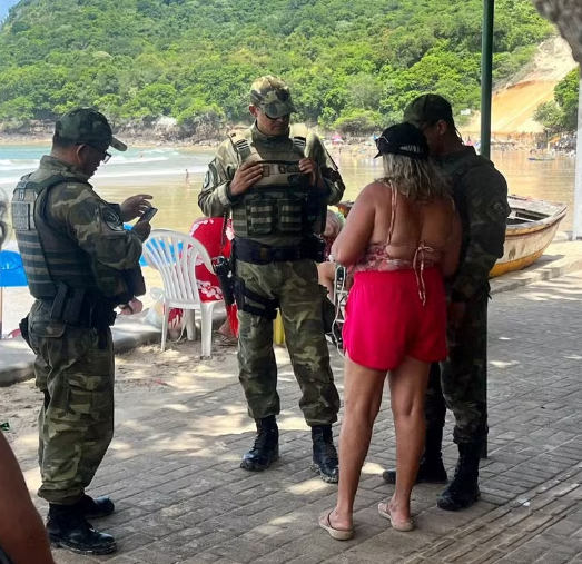 Turista morre afogado na Praia de Ponta Negra em Natal