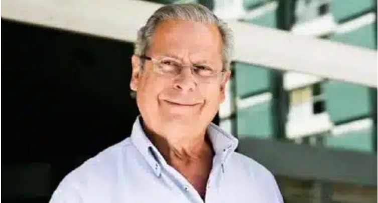 José Dirceu é internado em São Paulo