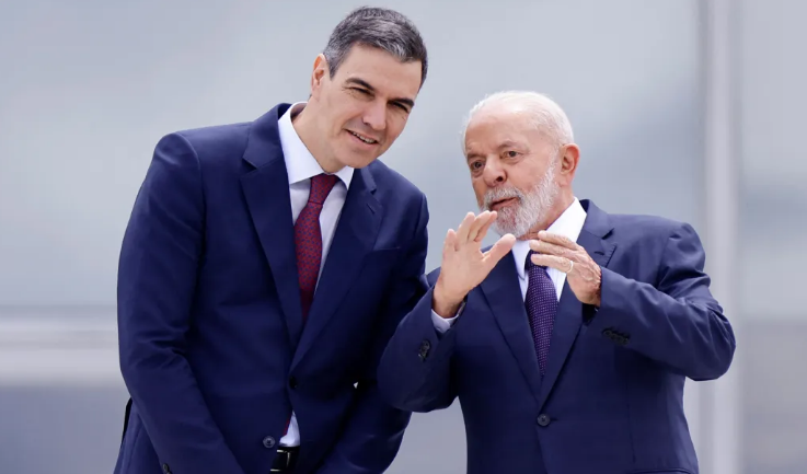 Primeiro-ministro espanhol elogia plano brasileiro e quer países “de mãos dadas” por reindustrialização verde