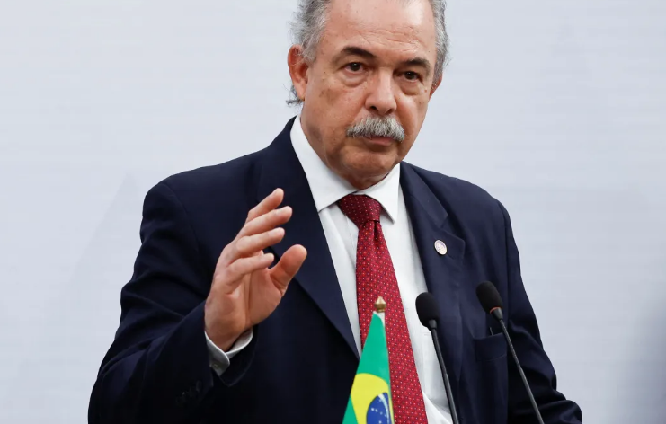 “Brasileiros precisam parar de falar mal do Brasil”, diz presidente do BNDES