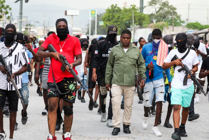 Gangues governam capital do Haiti e podem estar prontas para derrubar o governo