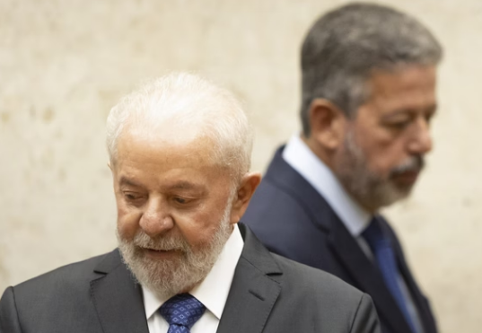 PT teme que Lira paute pedido de impeachment de Lula