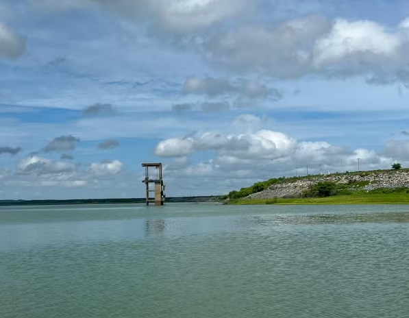 Maior reservatório do RN, barragem Armando Ribeiro atinge melhor volume de água desde 2012