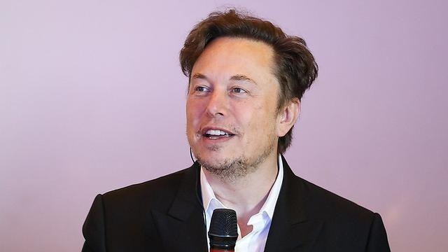 Elon Musk procura saber valor da Rede Globo