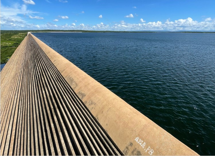 Barragem Santa Cruz do Apodi ultrapassa 80% da sua capacidade total
