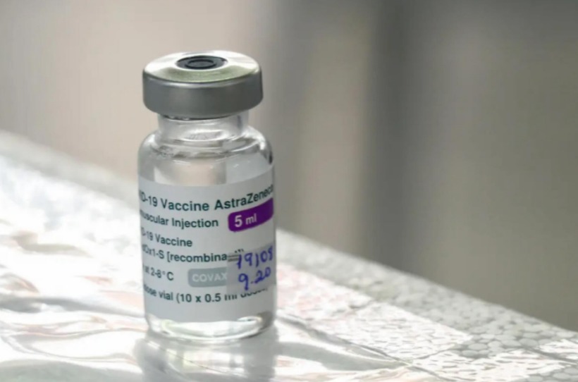 AstraZeneca admite "efeitos colaterais raros" da vacina contra Covid