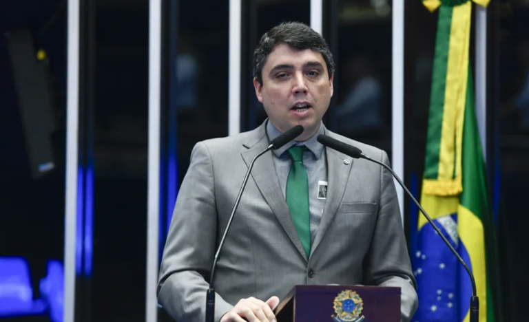 Presidente de conselho da Petrobras é afastado do cargo pela Justiça
