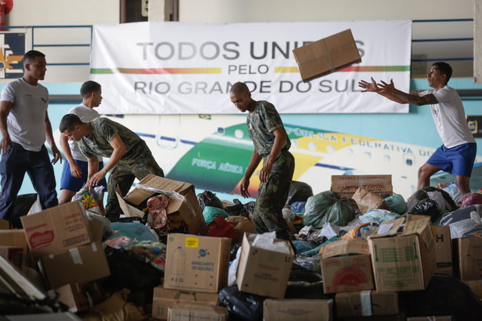 RS: governo distribui cesta básica para indígenas atingidos por chuvas