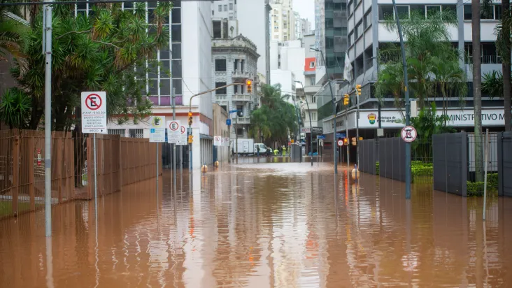 Nível do Guaíba avança 18 centímetros em 14 horas e se aproxima de recorde histórico