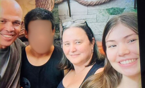 Câmeras flagram jovem em padaria após matar pai, mãe e irmã