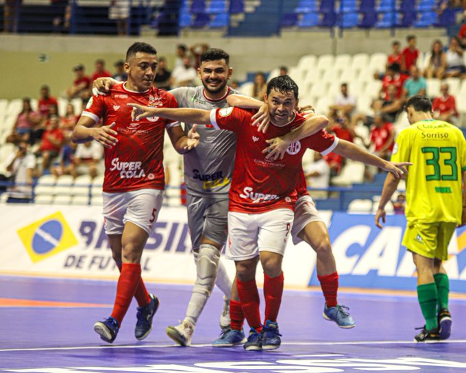 América aplica goleada no Sorriso na segunda partida do Brasileiro de Futsal