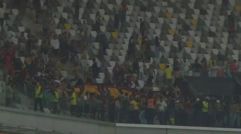 [VIDEO] Árbitro relata na súmula "princípio de confusão" na torcida do Sport contra Atlético-MG
