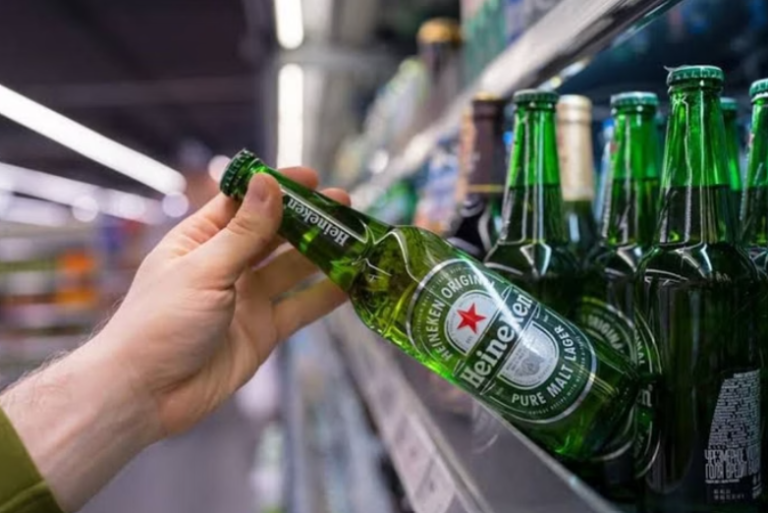 Sentiu diferença? Heineken muda fórmula da cerveja no Brasil sem avisar a consumidores