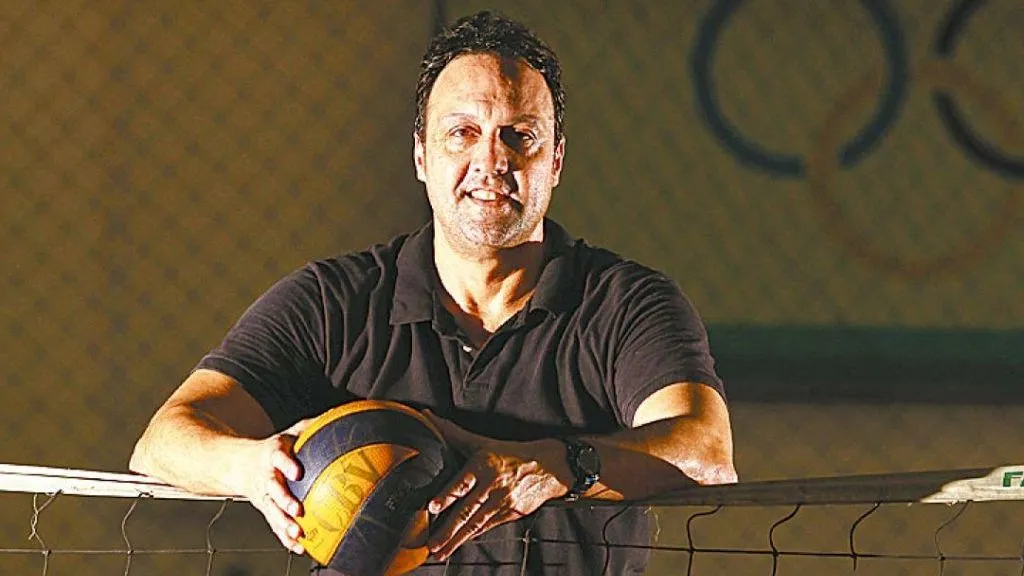 Morre o campeão olímpico de vôlei Pampa, aos 59 anos