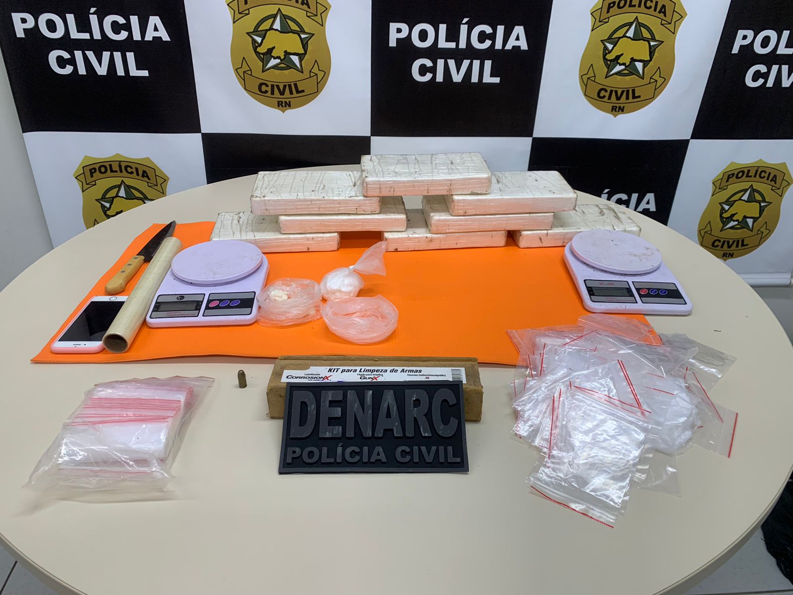 Oito quilos de cocaína são apreendidos na Vila de Ponta Negra