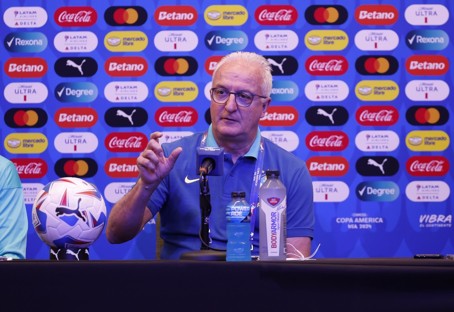 Dorival faz mudanças e define Brasil para a estreia contra a Costa Rica