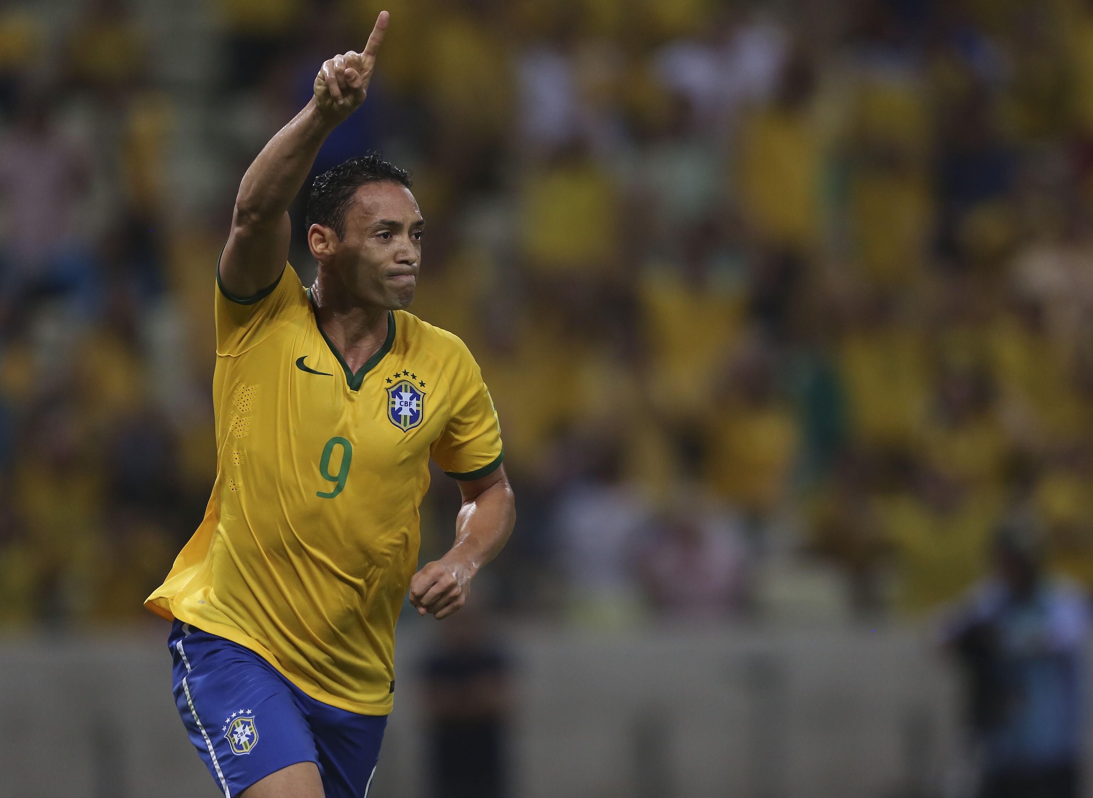 Campeão da Copa América e da Liga dos Campeões participa de "camp" de futebol em Natal 