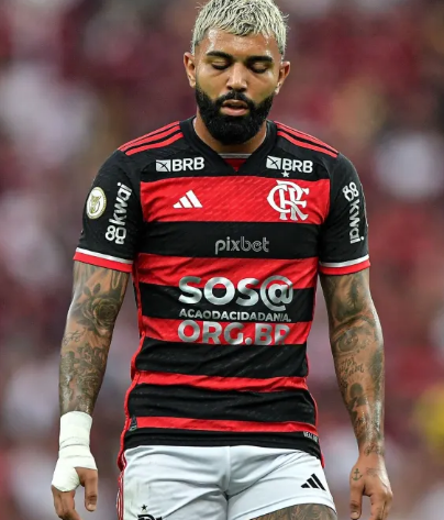 Empresário de Gabigol dispara contra o Flamengo e fala sobre futuro do atacante