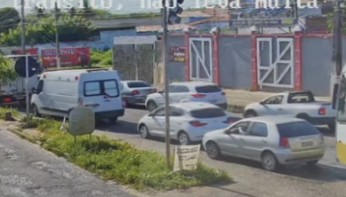 Protesto na ponte Newton Navarro causa congestionamentos em Natal