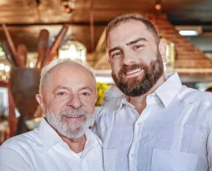 Filho de Lula xinga Janja em mensagem no WhatsApp; veja print