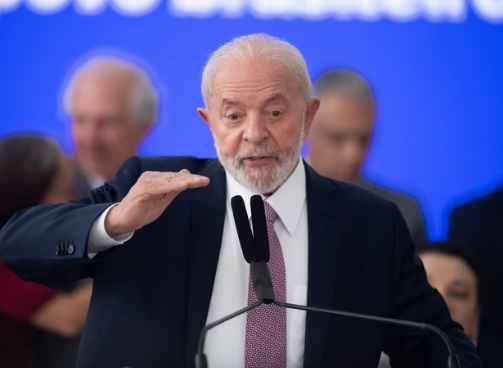Lula publica decreto para adiar dívidas de regiões em calamidade