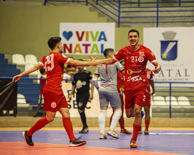 América joga bem, goleia o Cadet Futsal e encerra primeira fase do estadual invicto