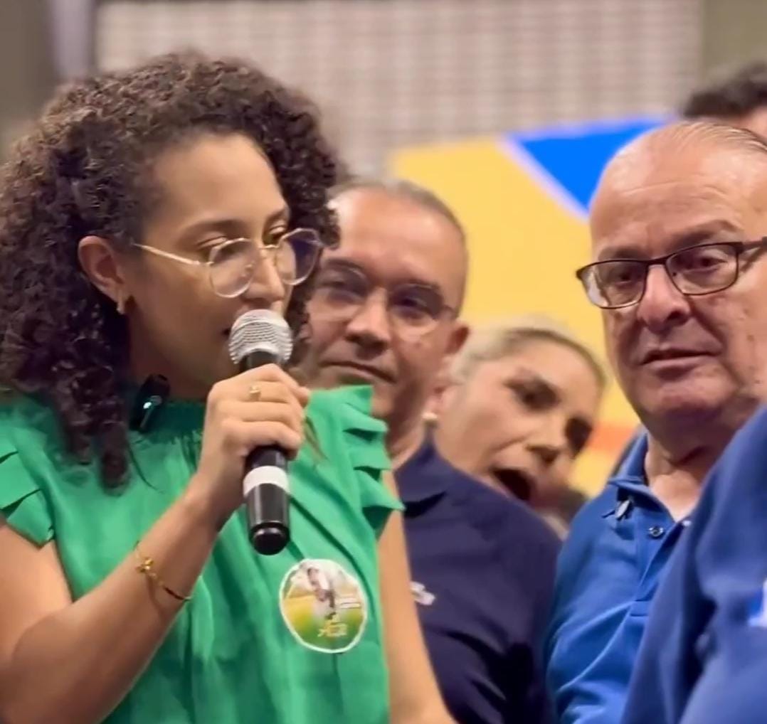 [VIDEO] "Wendel Lagartixa apoia Paulinho Freire e eu também", afirma Anne na convenção