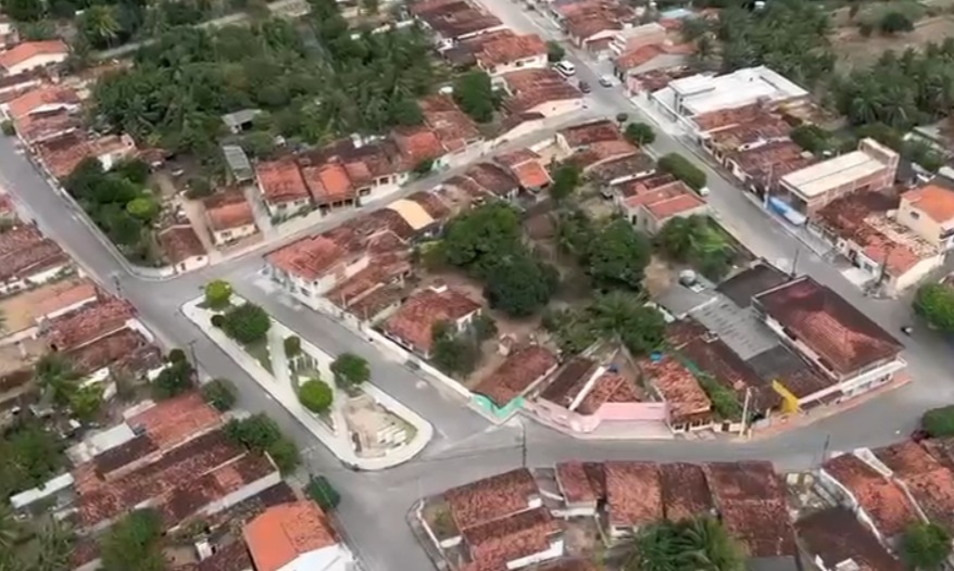 [VIDEO] Potiguar 1 sobrevoa área na Grande Natal onde bando que assaltou supermercado pode estar escondido