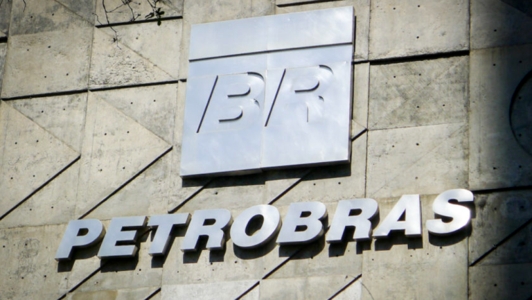 Petrobras tem prejuízo de R$ 2,6 bi no 2º trimestre de 2024