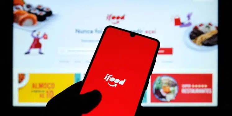 IFood faz alerta para quem consome pizzas e lanches pedindo no aplicativo